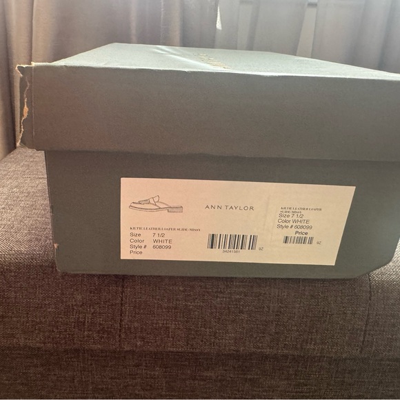 Ann Taylor Brown and White Mules with Fringe - Picture 4 of 4